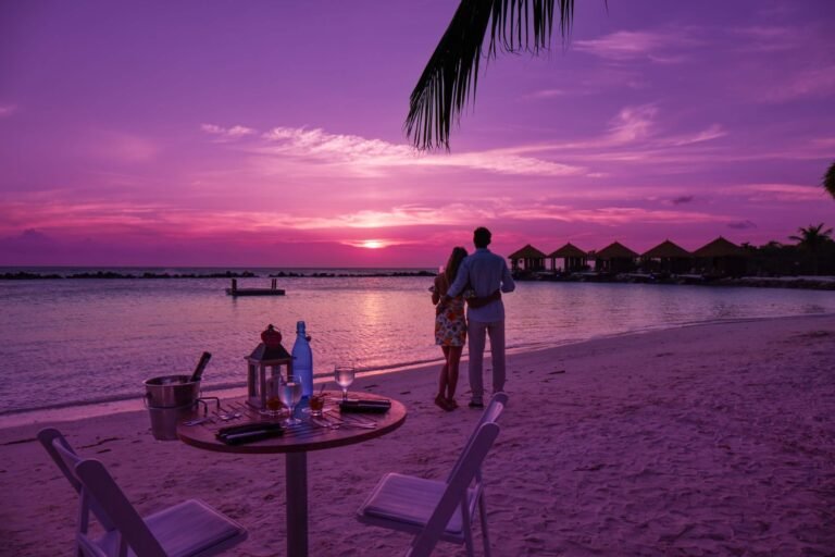 couple watching sunset  New image for Ren comp 1 768x512