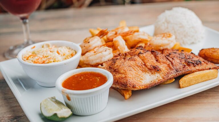 fish filet and shrimps 768x427