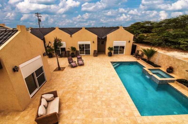 377206a hb f 001 768x510