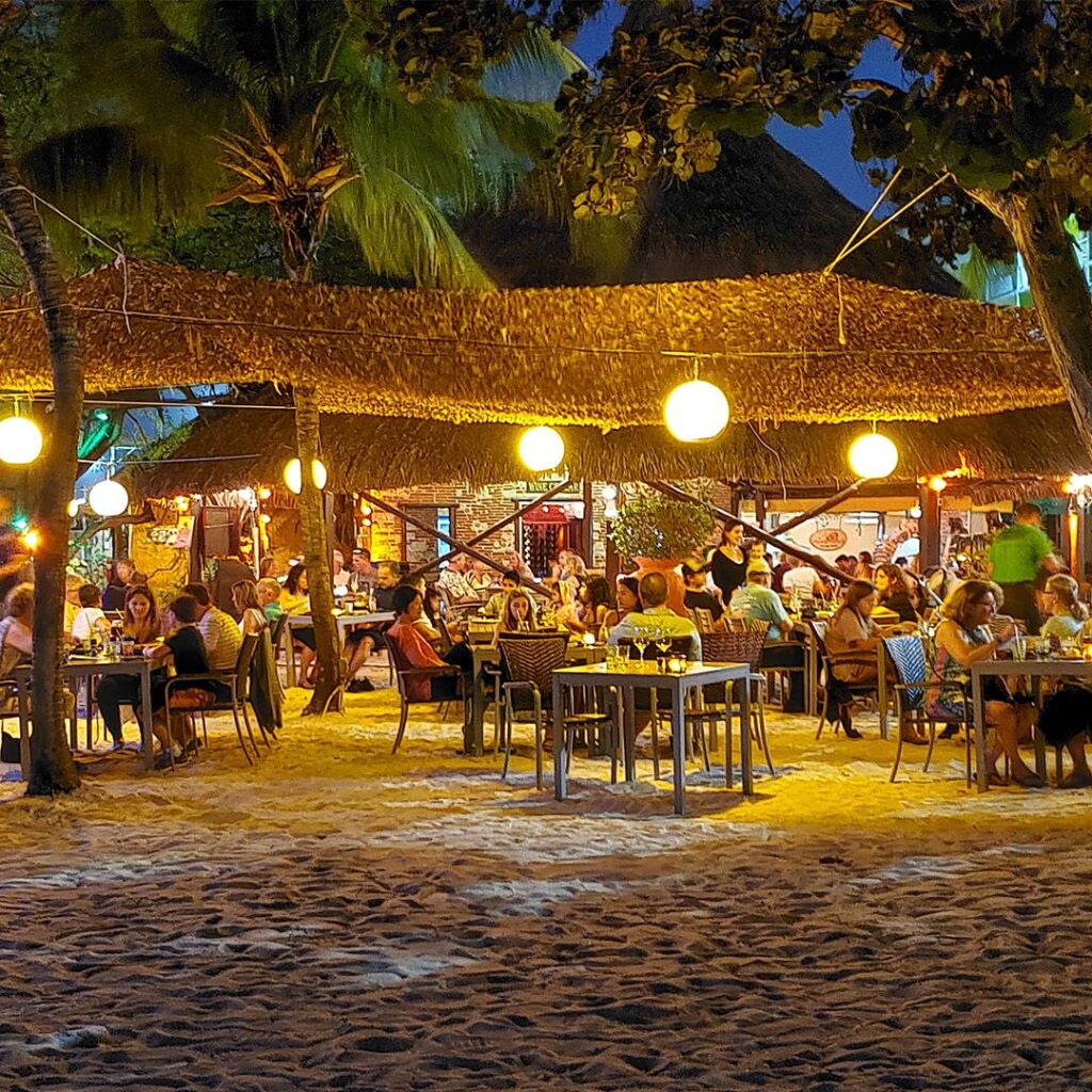 68b9e2635d149303886758 1024x1024