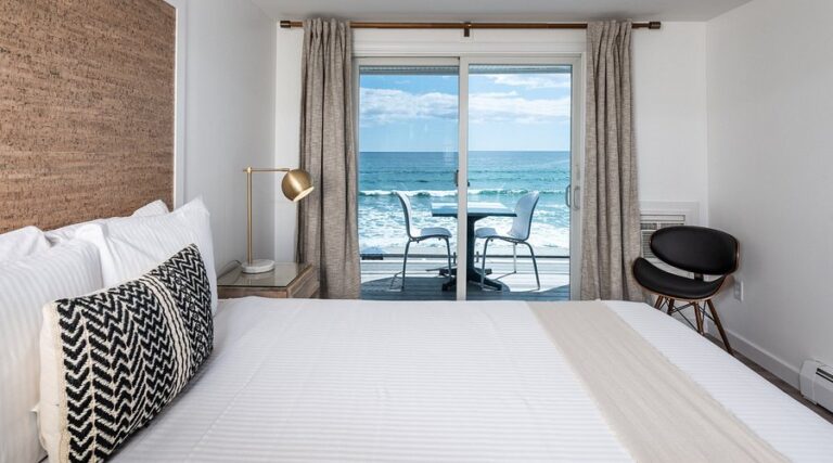 oceanfront rooms 768x427