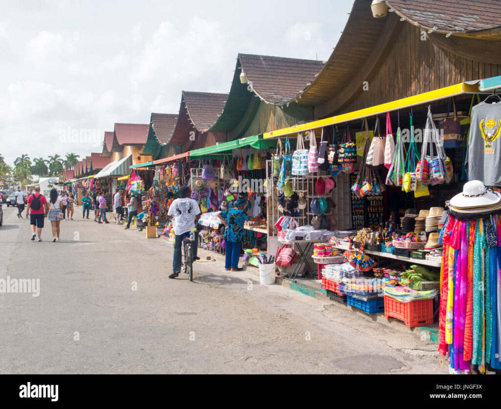 outdoor market oranjestad JNGF3X 1024x837