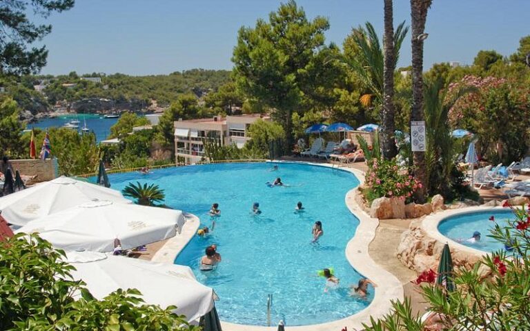 piscina vista panoramica 768x480