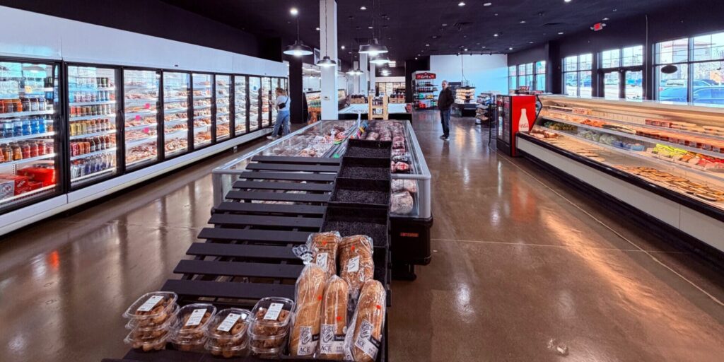 IMG 4660 e1766442665391 1024x512