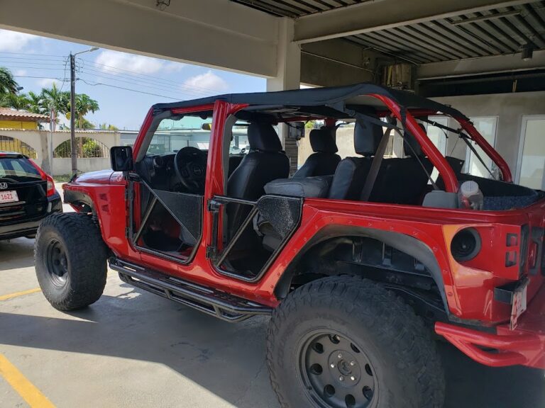 More4less Jeepcar Rental 2728c1482bf6f84b1e9ff2dea9f0e7c7 768x576