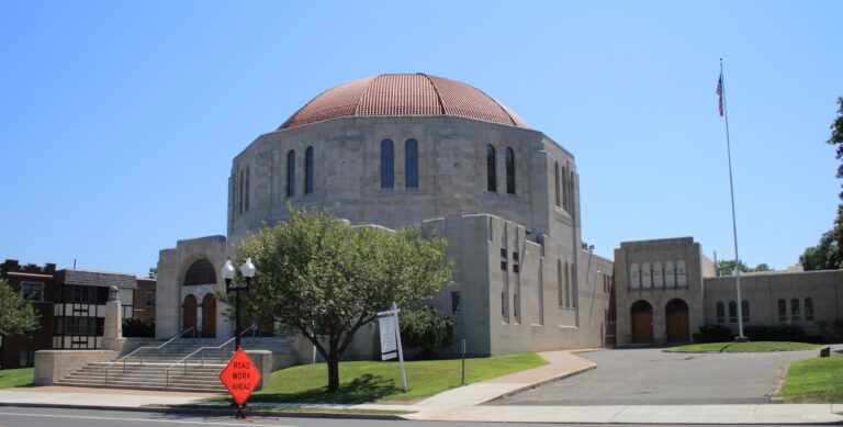 Temple Beth Israel in West Hartford August 21 2008 768x389