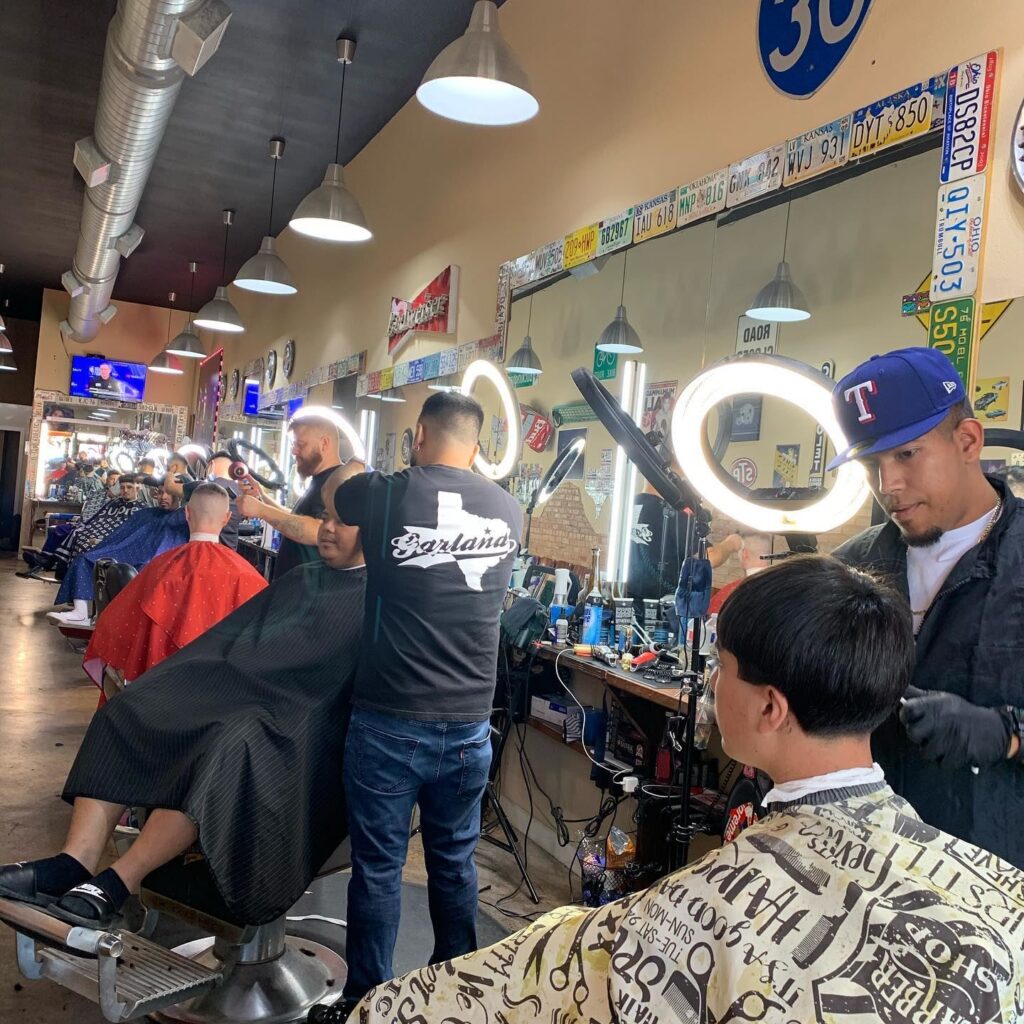 castillosbarber 1 1024x1024