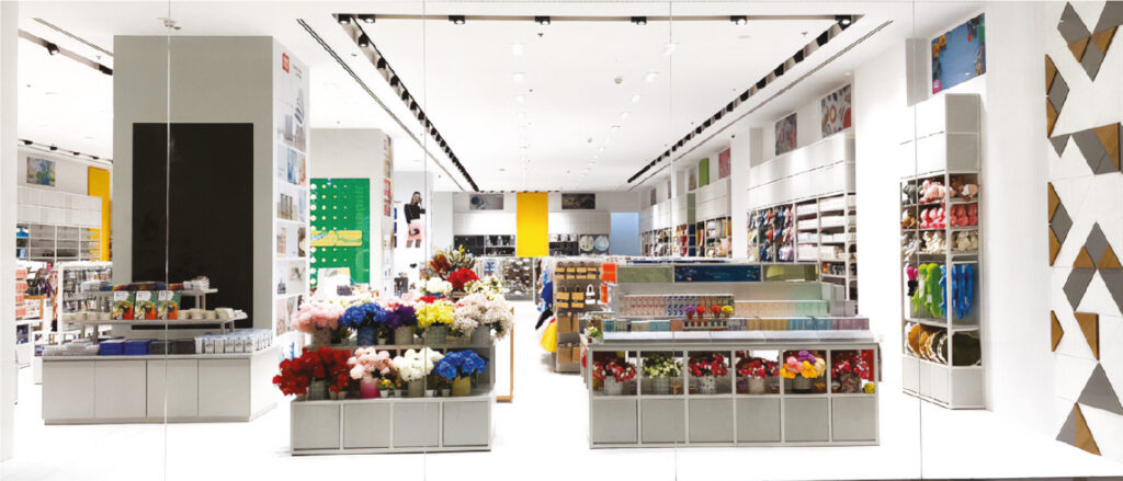 dollar plus banner 1024x439