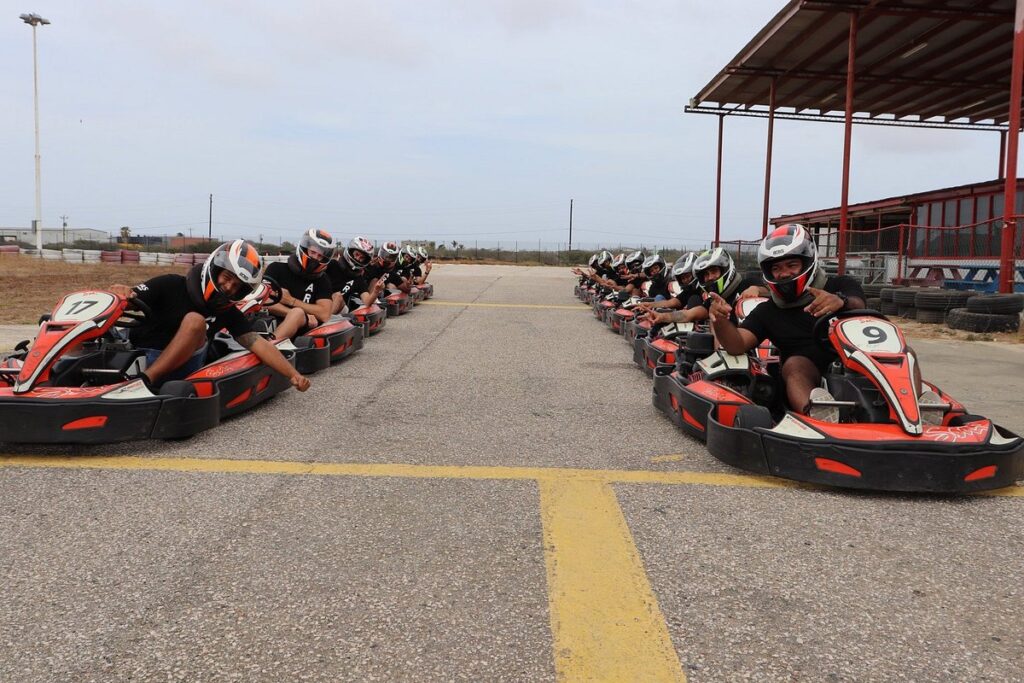 drive with your friends 1024x683