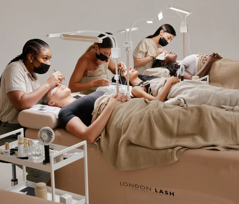 lash salon 6c5f5e04 5fe1 4572 8369 c51a77d46f7b 768x654