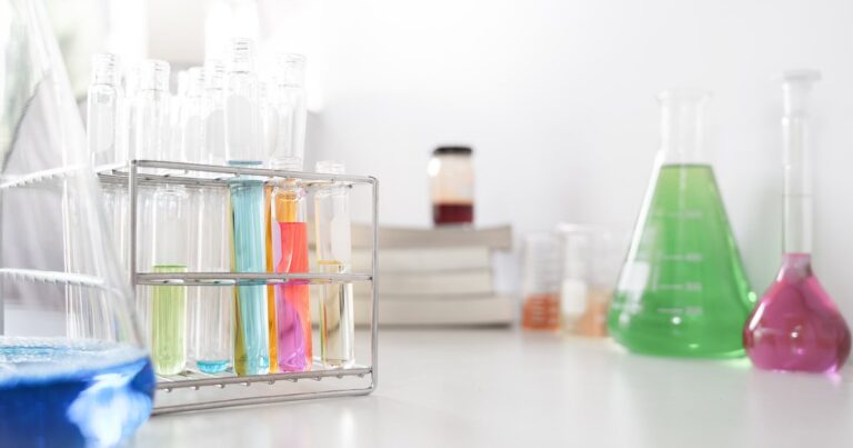 materiales laboratorio 1200x630.original 768x403