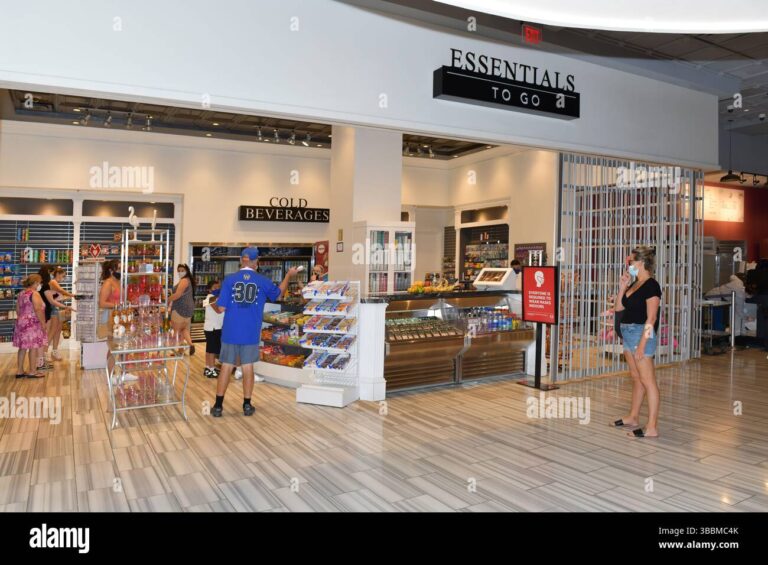 nevada usa september 5 2021 view of the busy essentials to go souvenir shop located at the flamingo in las vegas 3BBMC4K 768x565