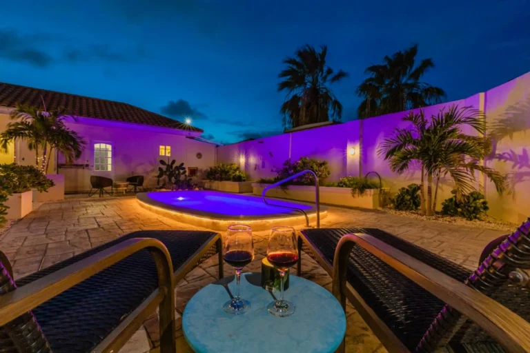 pool night 1 768x512