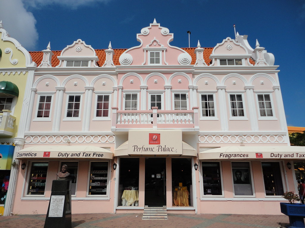 Holland Aruba Mall Featured image