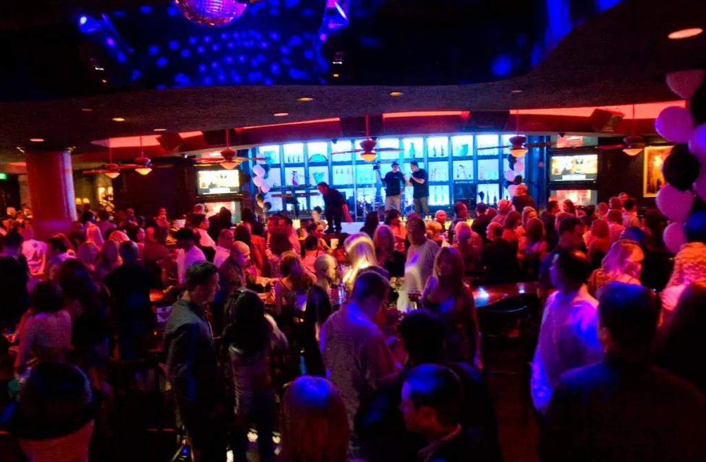 20686217 web1 Blue Martini Party Back in the Day 3c292d 1024x670