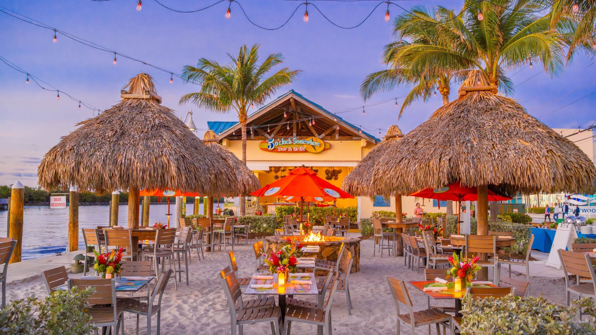 5 O’Clock Somewhere Bar & Grill Featured image