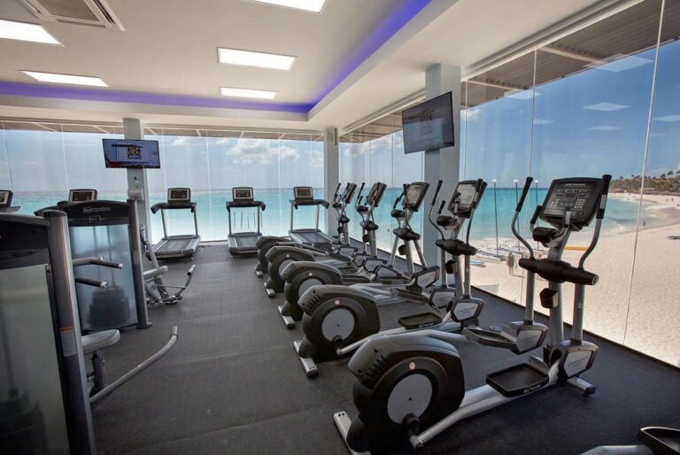 B Divi Tamarijn Aruba Fitness and Water Sports Center websize 1 768x514