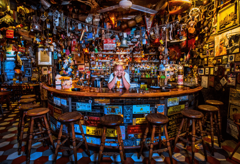 Charlie s Bar Restaurant  768x524