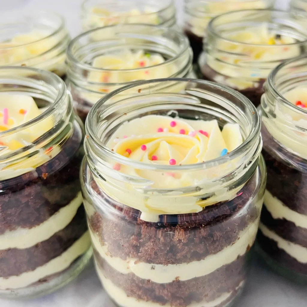 Chocolate butter jar cake 2 1024x1024