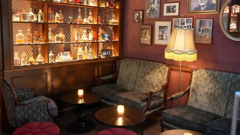 Lokal 1 Outback Lodge Sly Grog Ambiente 768x432