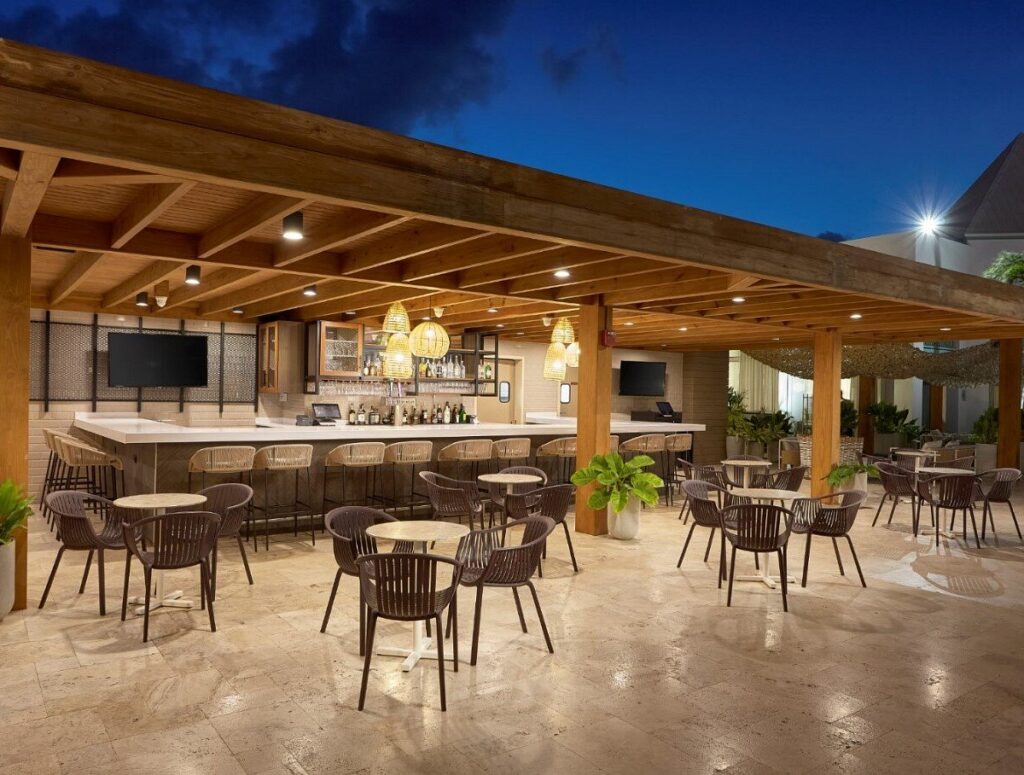 allegra bistro terrace 1024x775