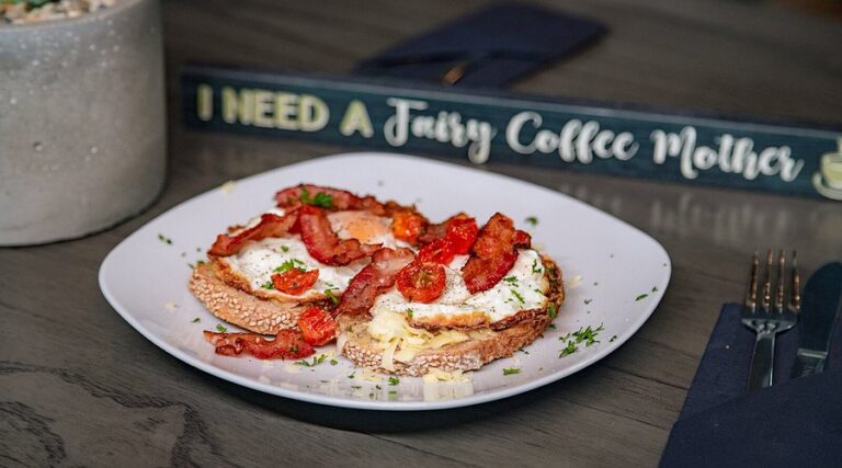 bacon cheese 768x427