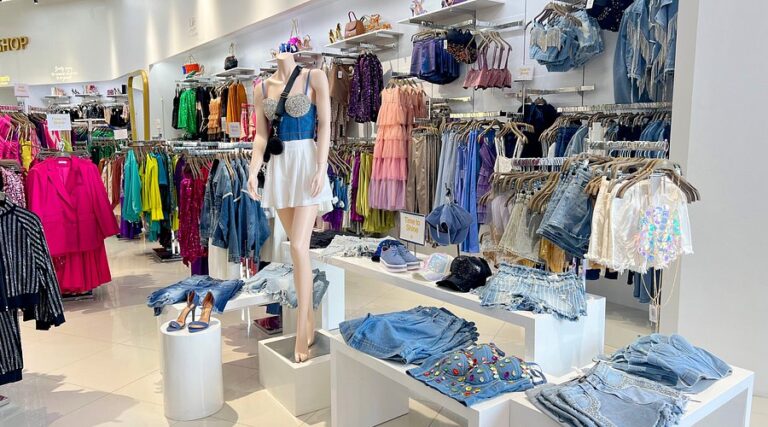 denim outfits for all 1 768x427