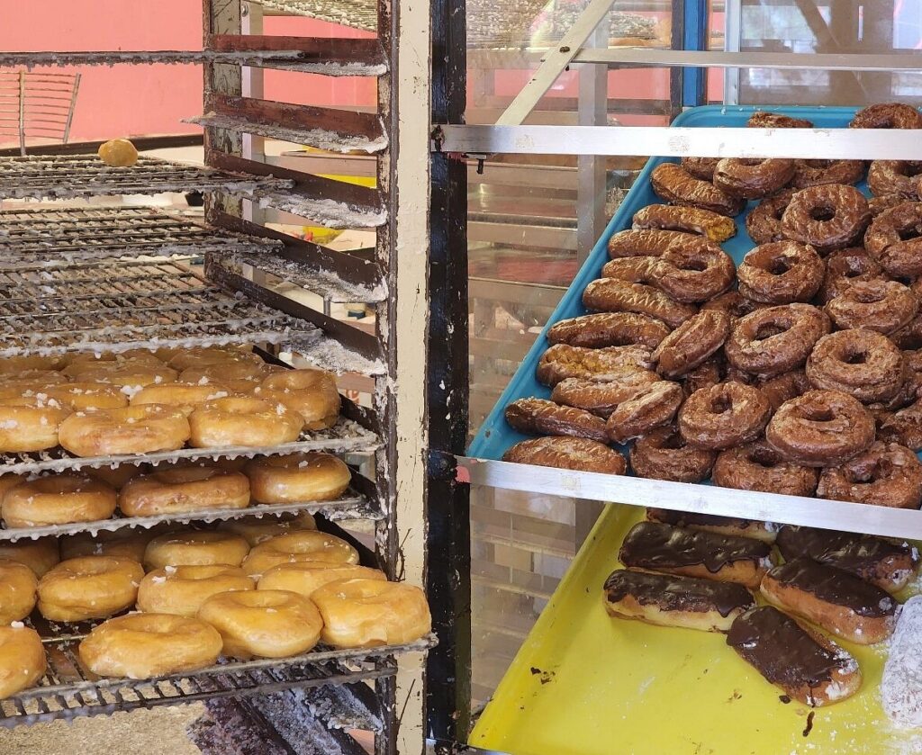 it s dixie cream donuts 1024x839