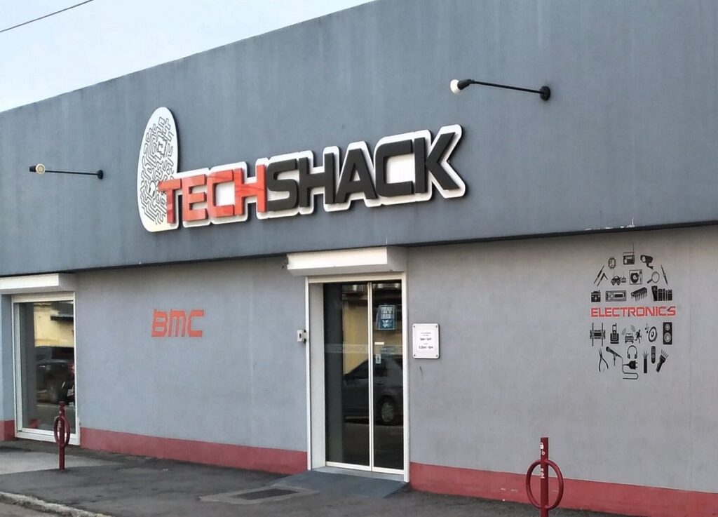 our store has an electronics 1024x737