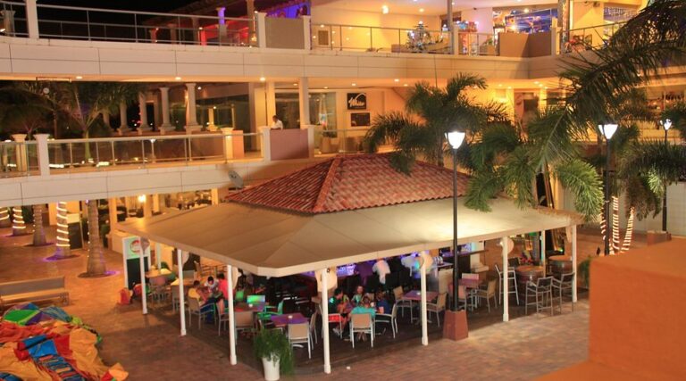 palm beach plaza mall 1 1 768x427